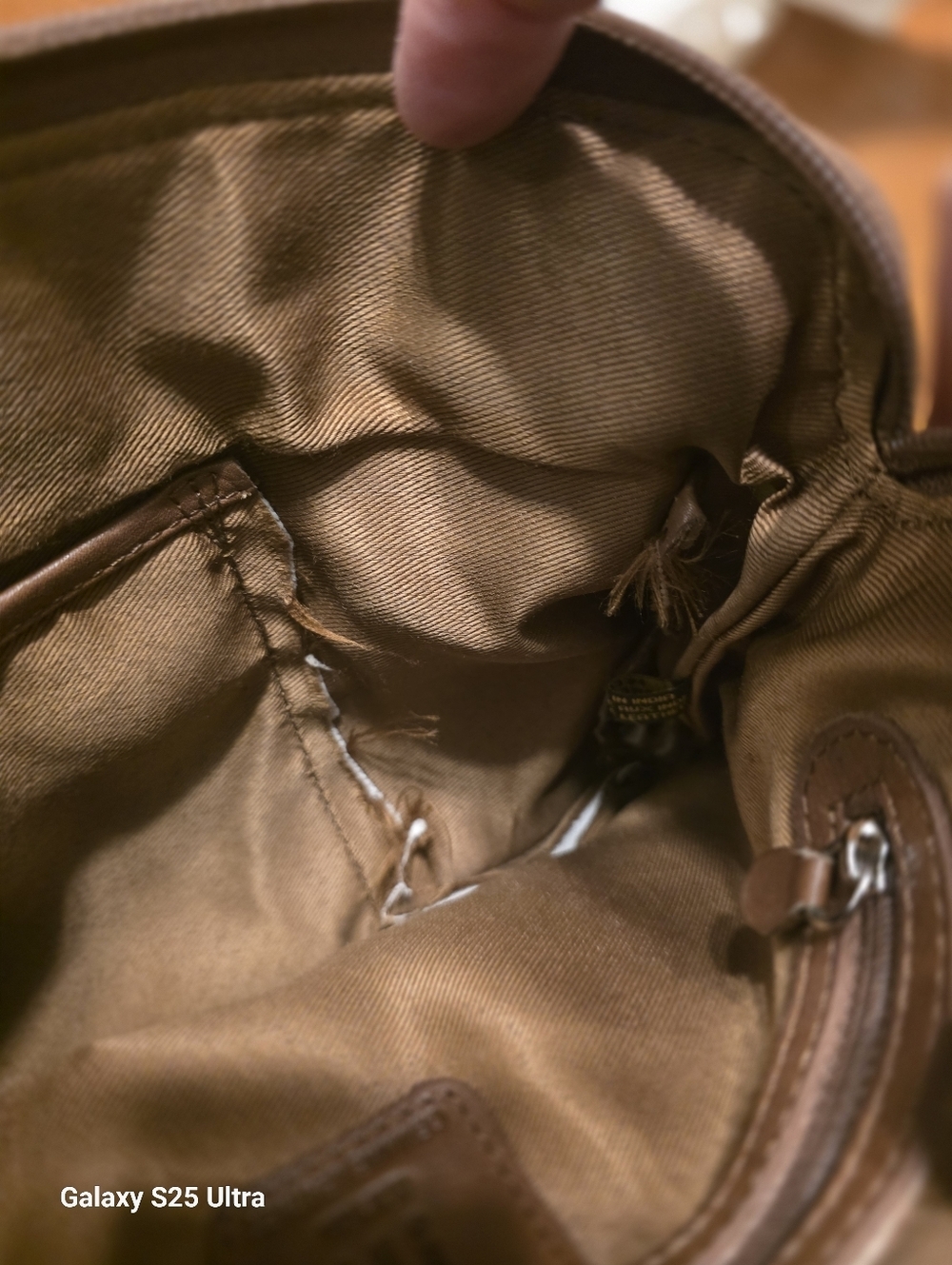 ili New York, East-West Leather Crossbody, Organizer Bag - Picture 16 of 16